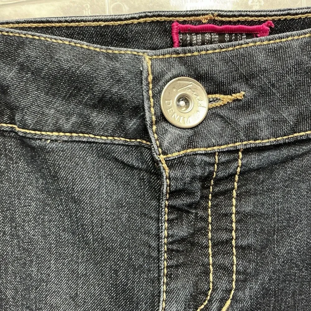 Torrid Woman’s Dark Wash Denim Blue Jeans‎ Sz 18R Straight Leg RN 120684